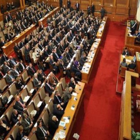 "البرلمان البلغاري يوافق على تشكيل الحكومة الجديدة برئاسة روزين جيليازكوف"